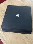 Playstation 4 Pro 1T em bom estado