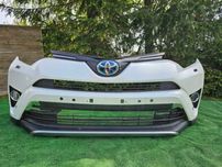 TOYOTA RAV4 IV бампер передний