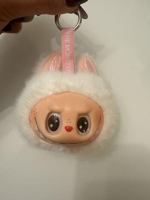 Brelok jak labubu lafufu piosenka świeci