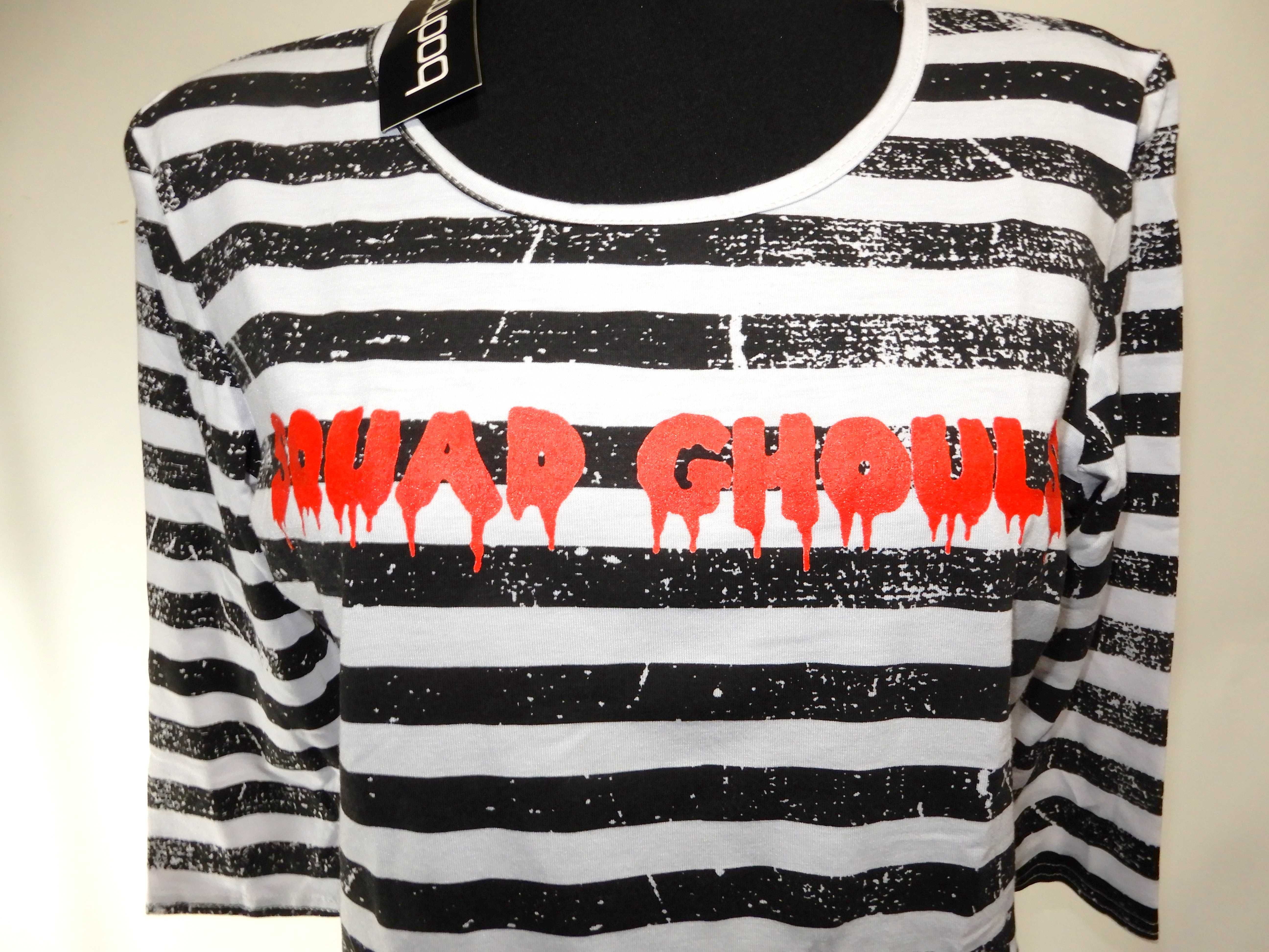 Crop top bluzka krótka paski biała Squad Ghouls paski napisy Boohoo 38