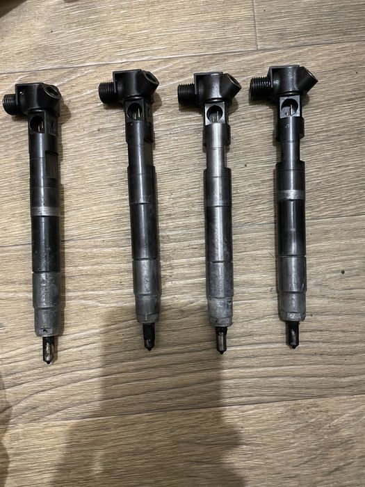 Форсунки на 651 двигун