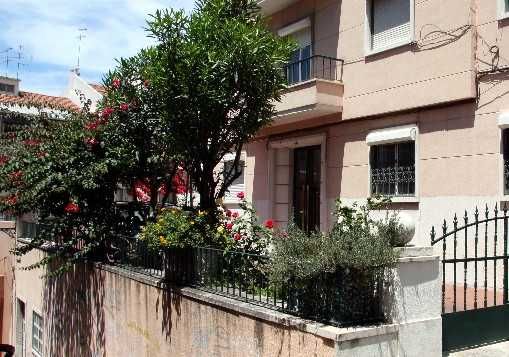 Quarto para estudante junto ao IST em Lisboa