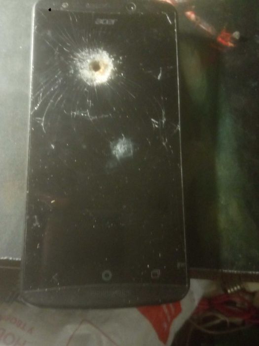 Смартфон Acer Liquid E700 и Sigma mobile X-treme PQ12 (запчасти)