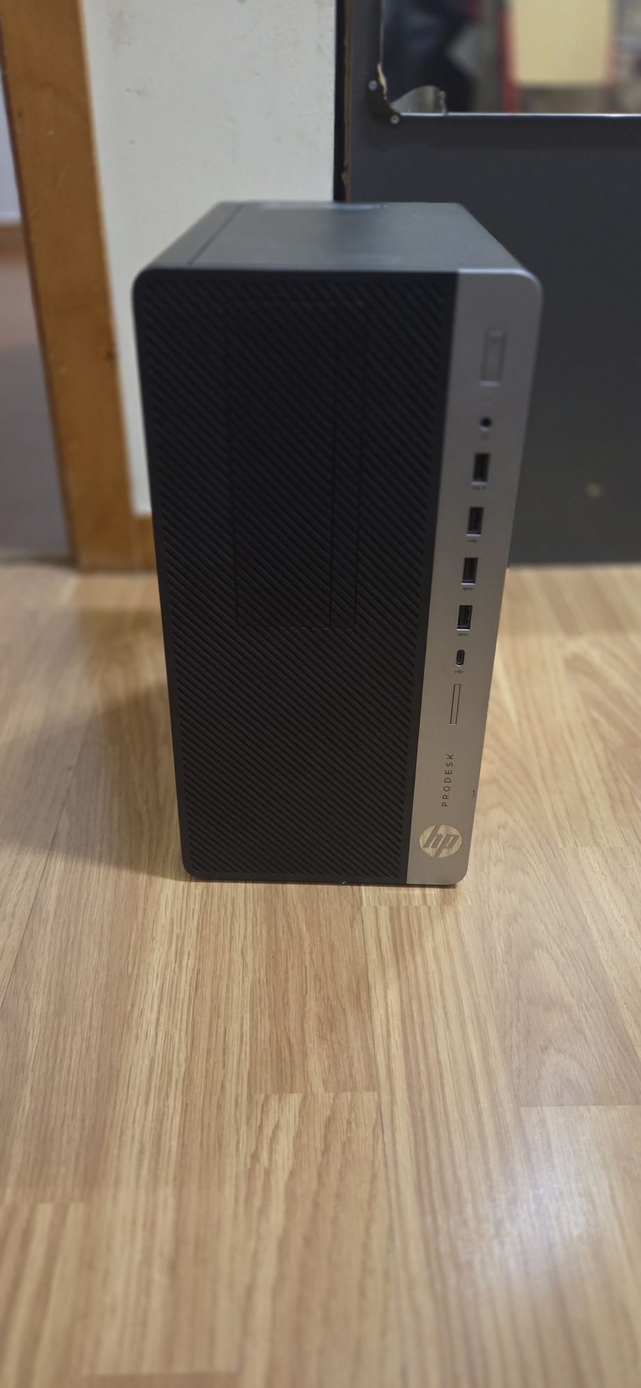 HP 600 G3 MT  I5