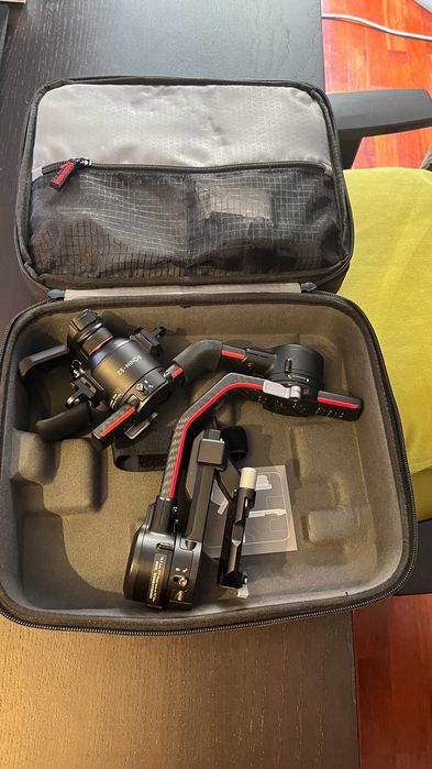 Gimbal DJI RS 2 Pro Combo Raveneye + Handles laterais