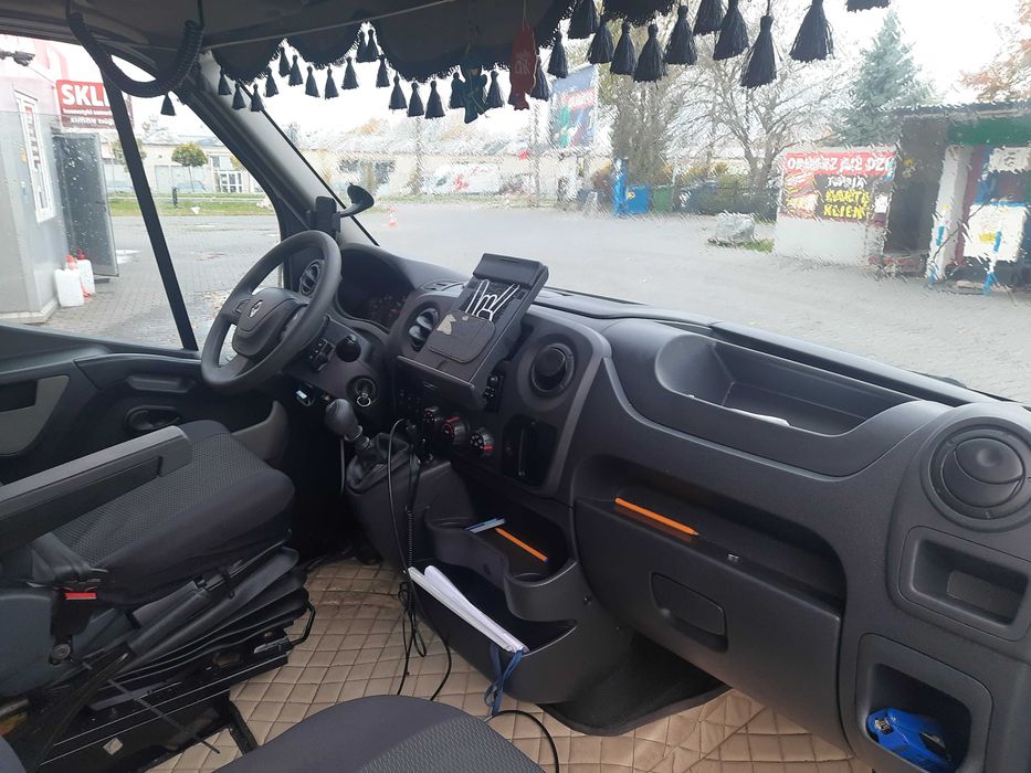 Sprzedam-zamienie renault master-plandeka+winda