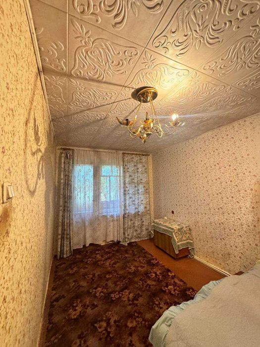 Продаж просторої 4 кім. квартири в Мукачево, мік-н Росвигово!