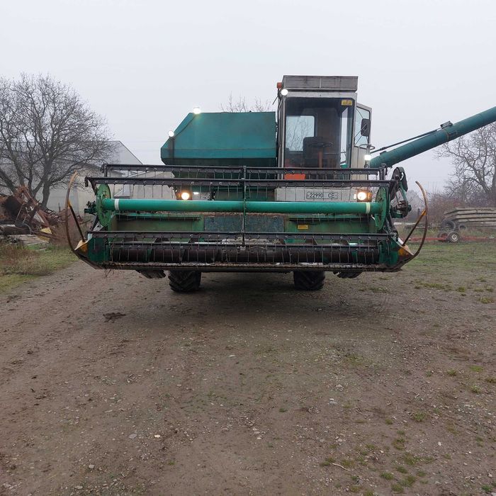 Конбайн нива ск-5