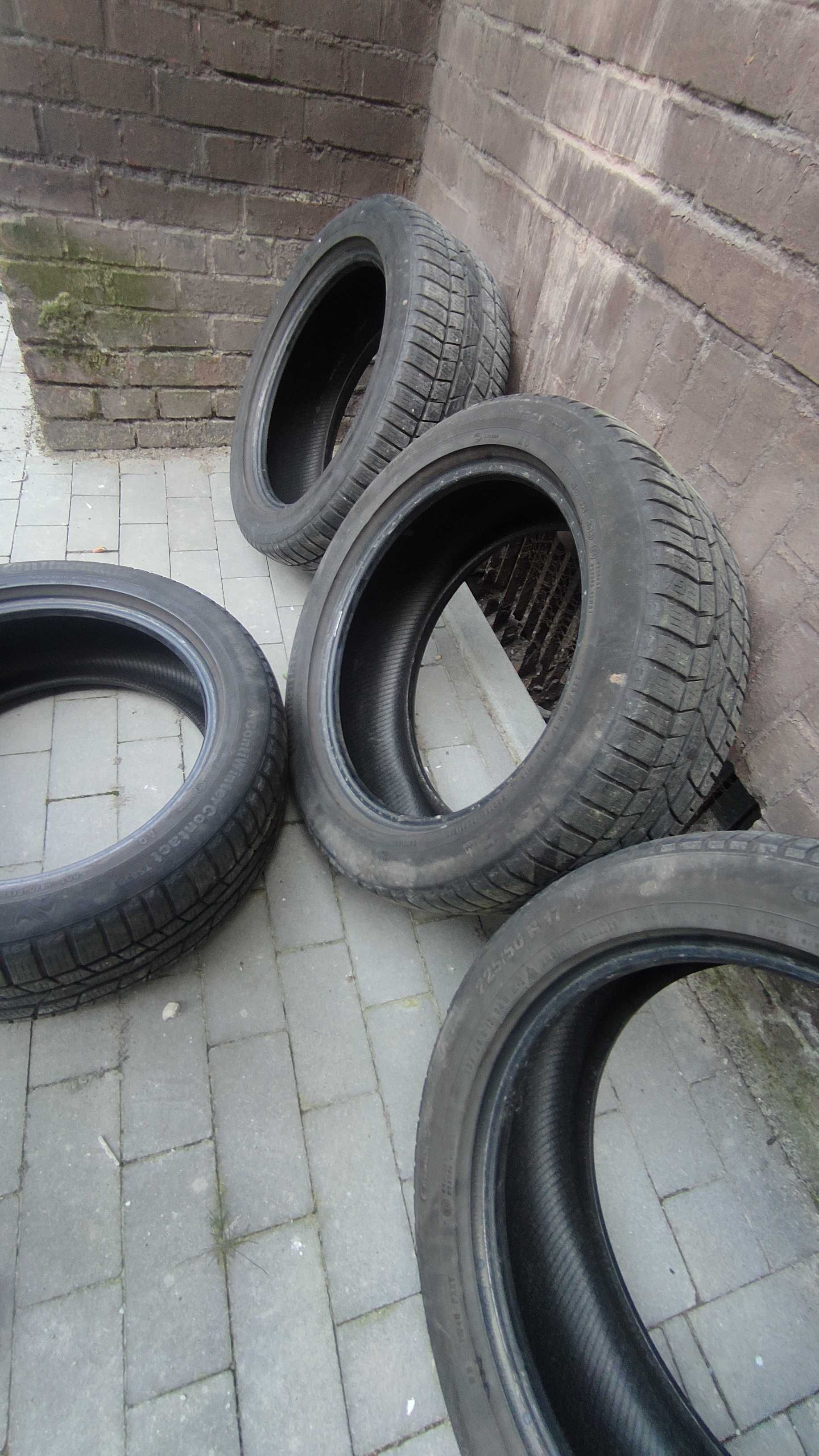 Opony zimowe Continental 225/50R17