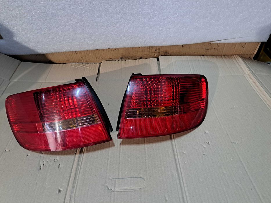 Lampa tył narożna Audi A6 C6 Kombi przed liftem