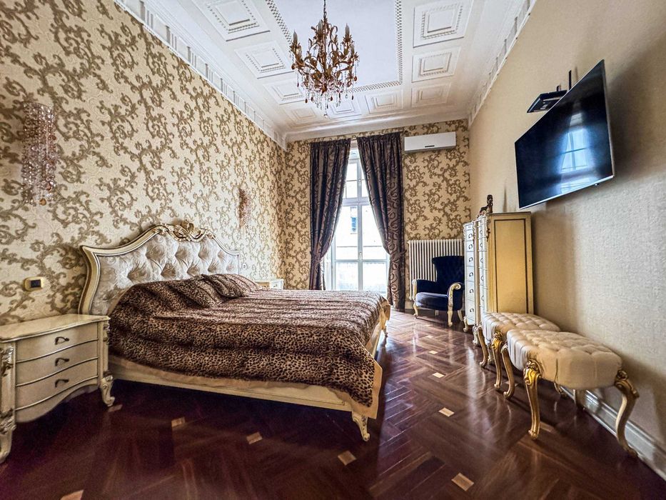 Оренда квартири у центрі Львова, вул. Словацького (Головна пошта)