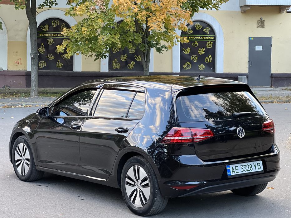Volkswagen E-Golf 2014 Один владелец