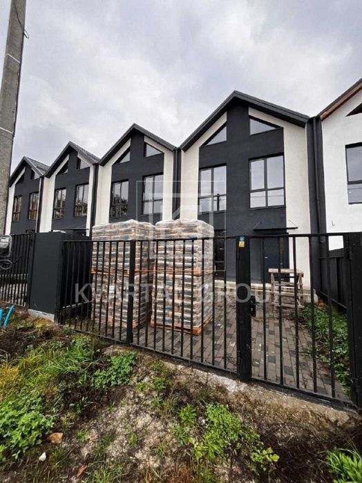 Продається таунхаус у Бучі поруч із Центральним парком!!!