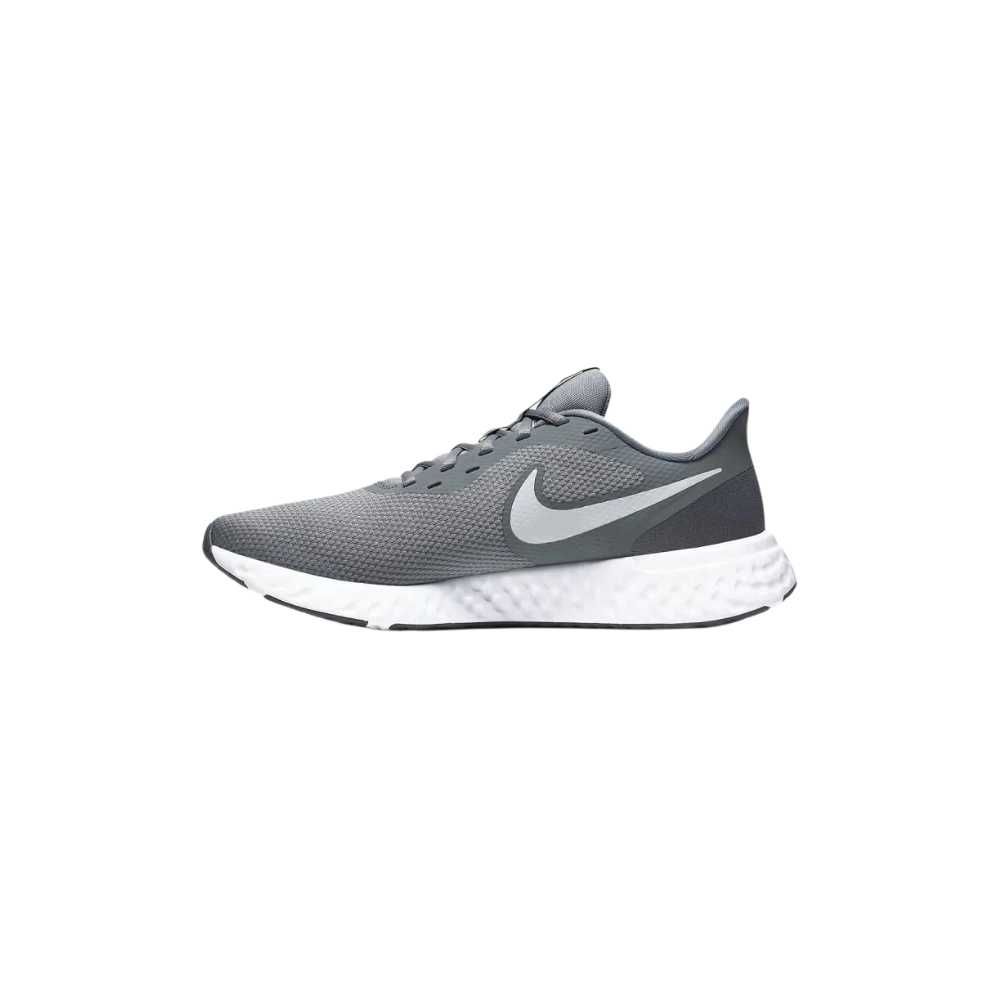 Buty męskie sportowe Nike Revolution 5: różne rozmiary