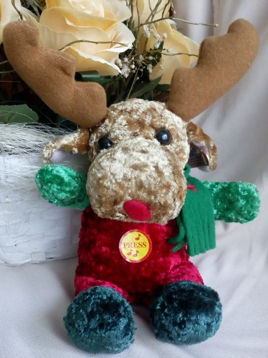 Pluszowy świąteczny renifer - maskotka