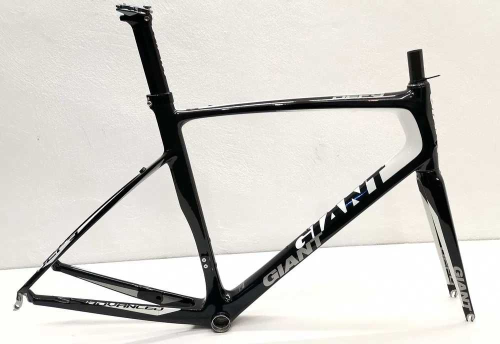Rama szosowa GIANT DEFY ADVANCED 2 rozmiar 56