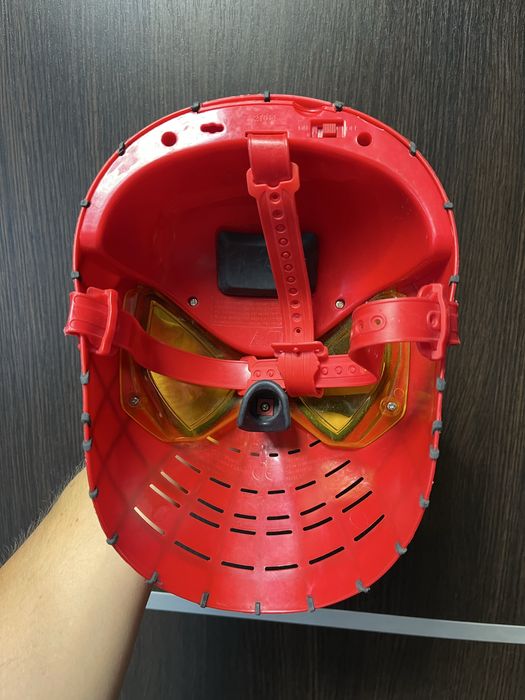 Маска человек паук спайдермэн озвучена и светятся глаза