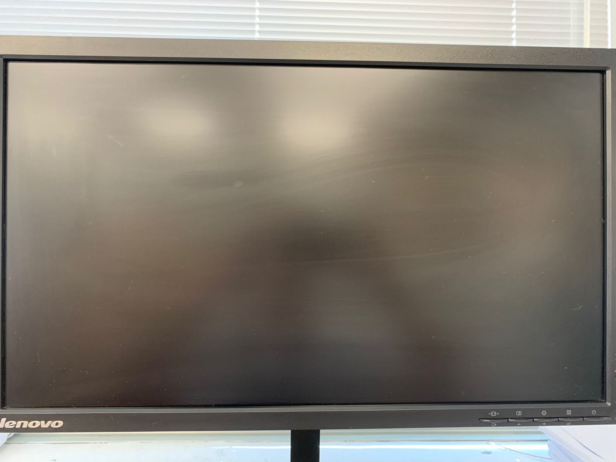 Monitor Lenovo Modelo ThinkvisionT2224pd
22 polegadas