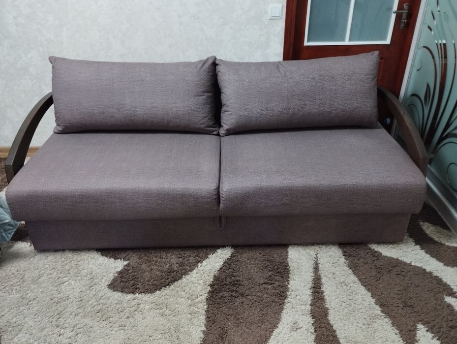 Диван "Отава" в гарному стані.