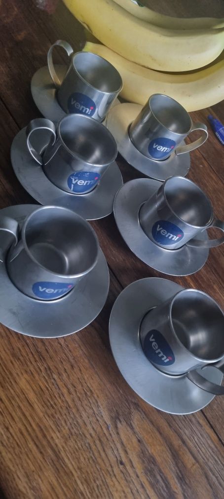 Stalowe filiżanki do espresso