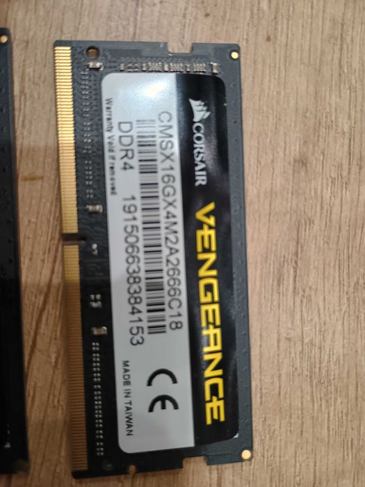 16 gb DDR4 2666 Corsair Vengeance