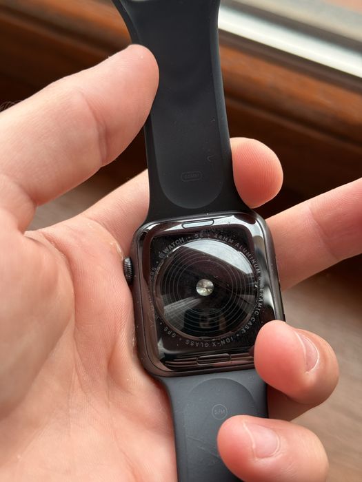 Apple Watch SE 2. generacji, 44 mm – Twój codzienny towarzysz!