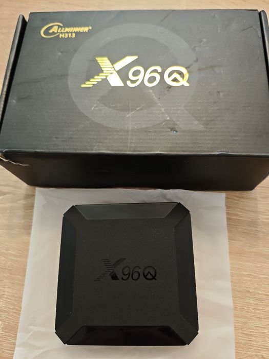 Смарт тв приставка Tanix Tx1/ x96q