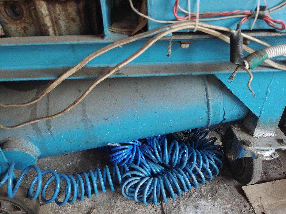 Саморобний піскоструйний апарат (потужний компресор)