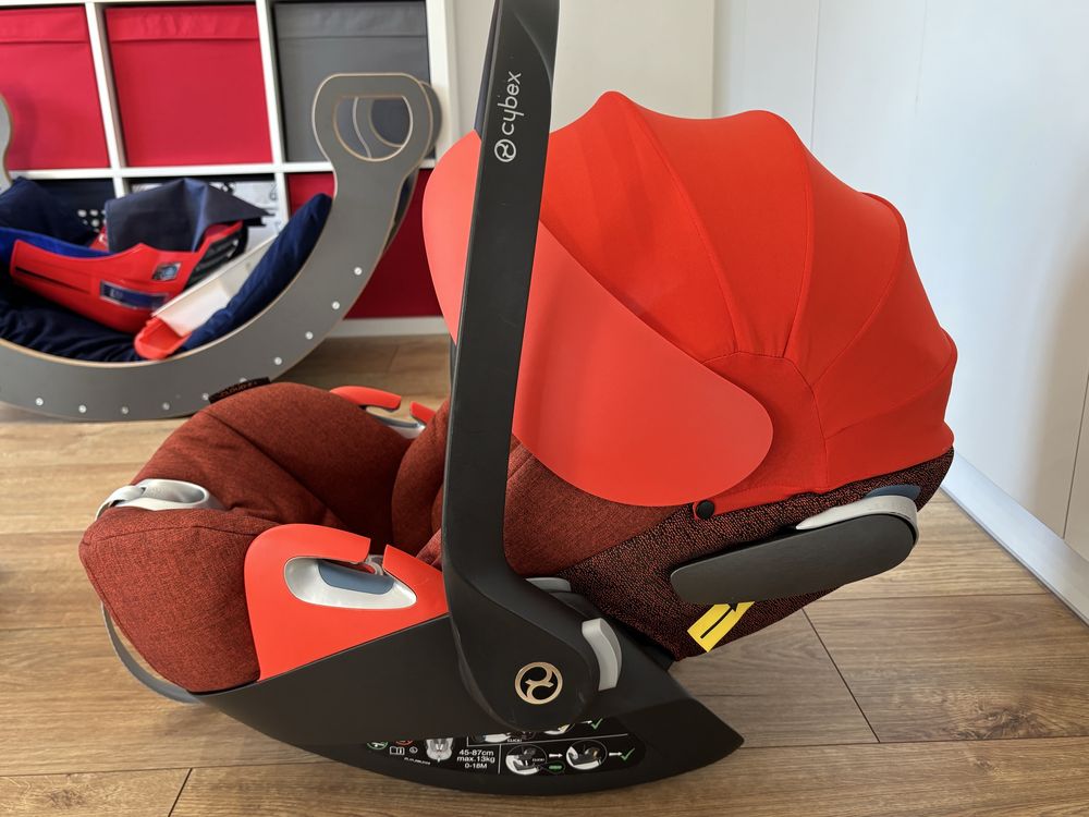 Fotelik samochodowy Cybex Cloud Z i-Size Plus+ Base Z Universal ISOFIX