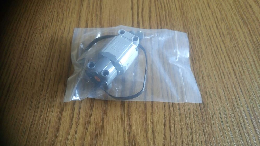 Lego technic 88003 nowy silnik L power function