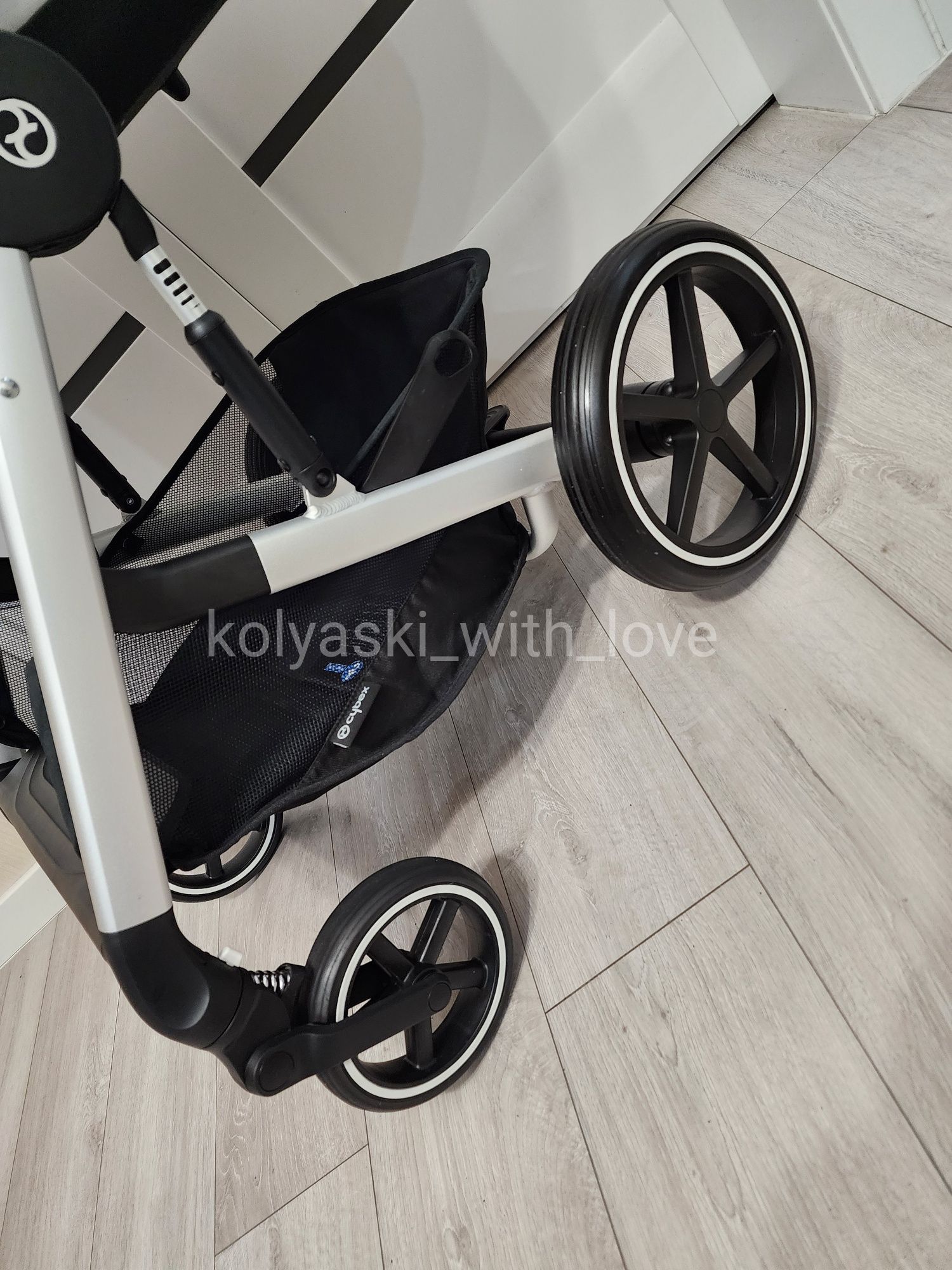Ідеал! Cybex Balios S Lux 2024 lava grey Сайбекс Баліос сіра візок