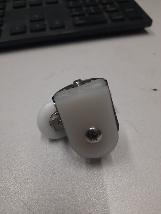 Rolki do kabin prysznicowych różne rodzaje