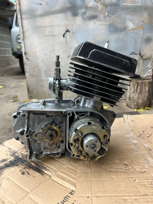 Двигун мінськ 12 вольт