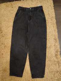 Стильні джинси mom stradivarius. Джинси мом