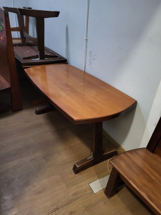 Stoły ławy meble solidne grube drewno  wyposażenie bar pub restauracja