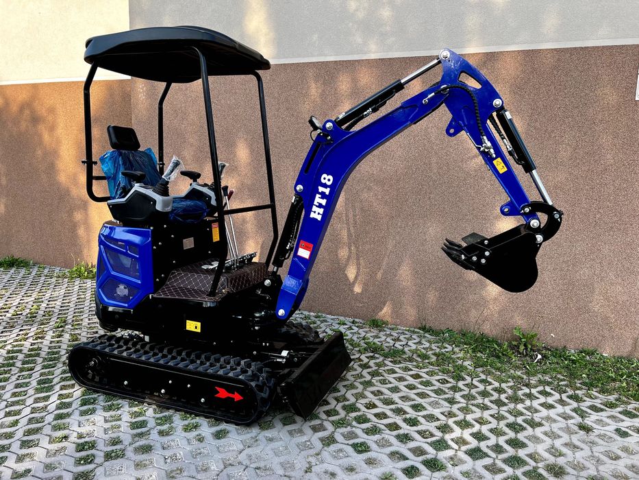 NOWA Minikoparka gąsienicowa 1.8T z silnikiem Kubota D722 – Akcesoria