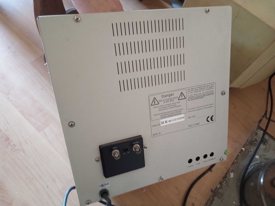 Stary monitor komputerowy