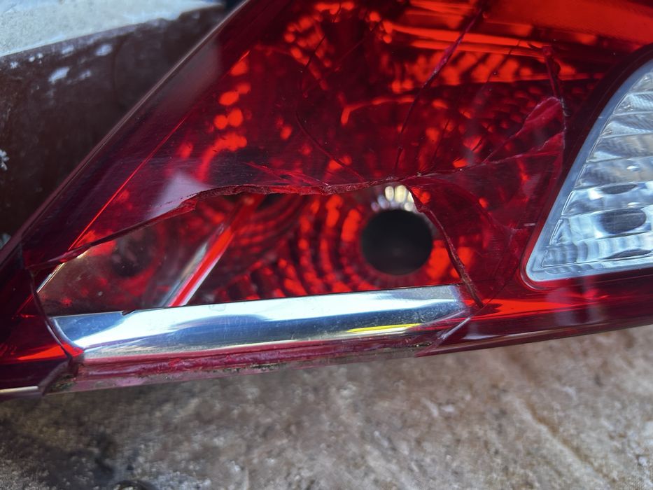 Wkład lampy tylnej prawej  peugeot 207 cc