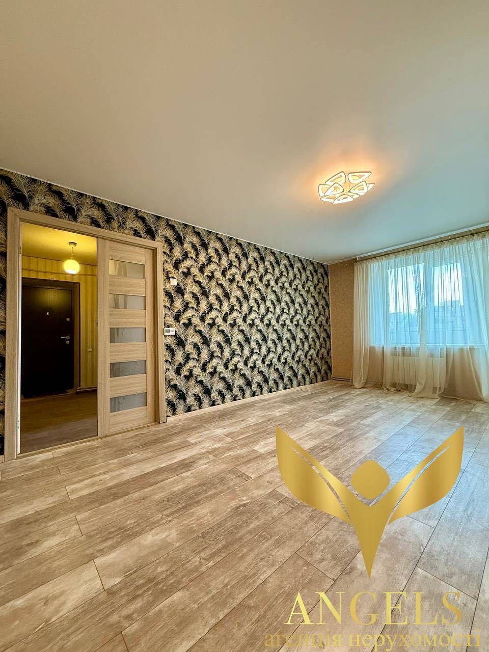 Продаж 3-к квартири 4/5 поверх 59.5м2 (кухня 8.1) АГО ремонт