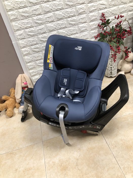 Автокрісло Britax Römer DUALFIX 3 i-SIZE Група 0+/1 (0-18 кг)