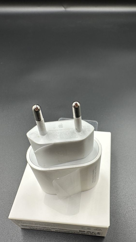 Zestaw Ladowarka 20W + Kabel Ligthning Usb-C 2m