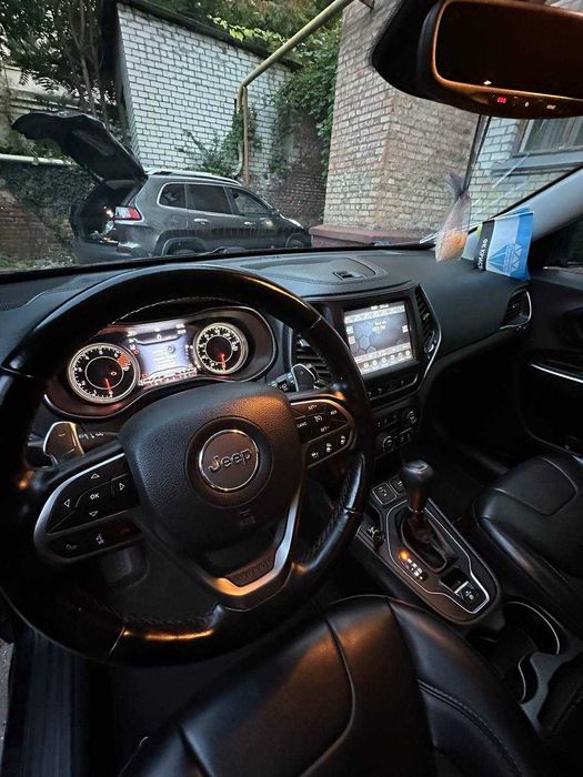 Продам авто Jeep Cherokee KL 2018