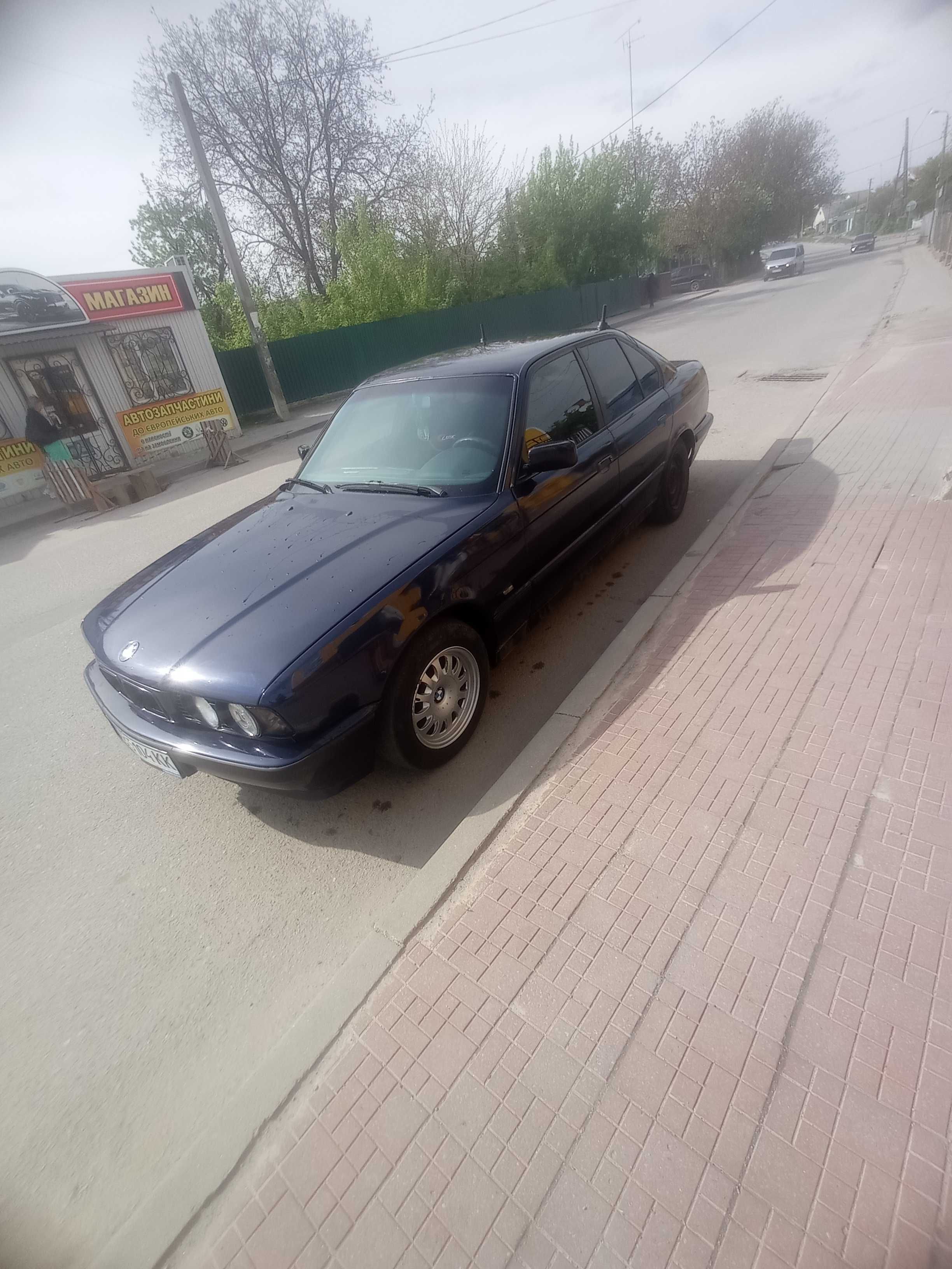 Продам BMW 5 series