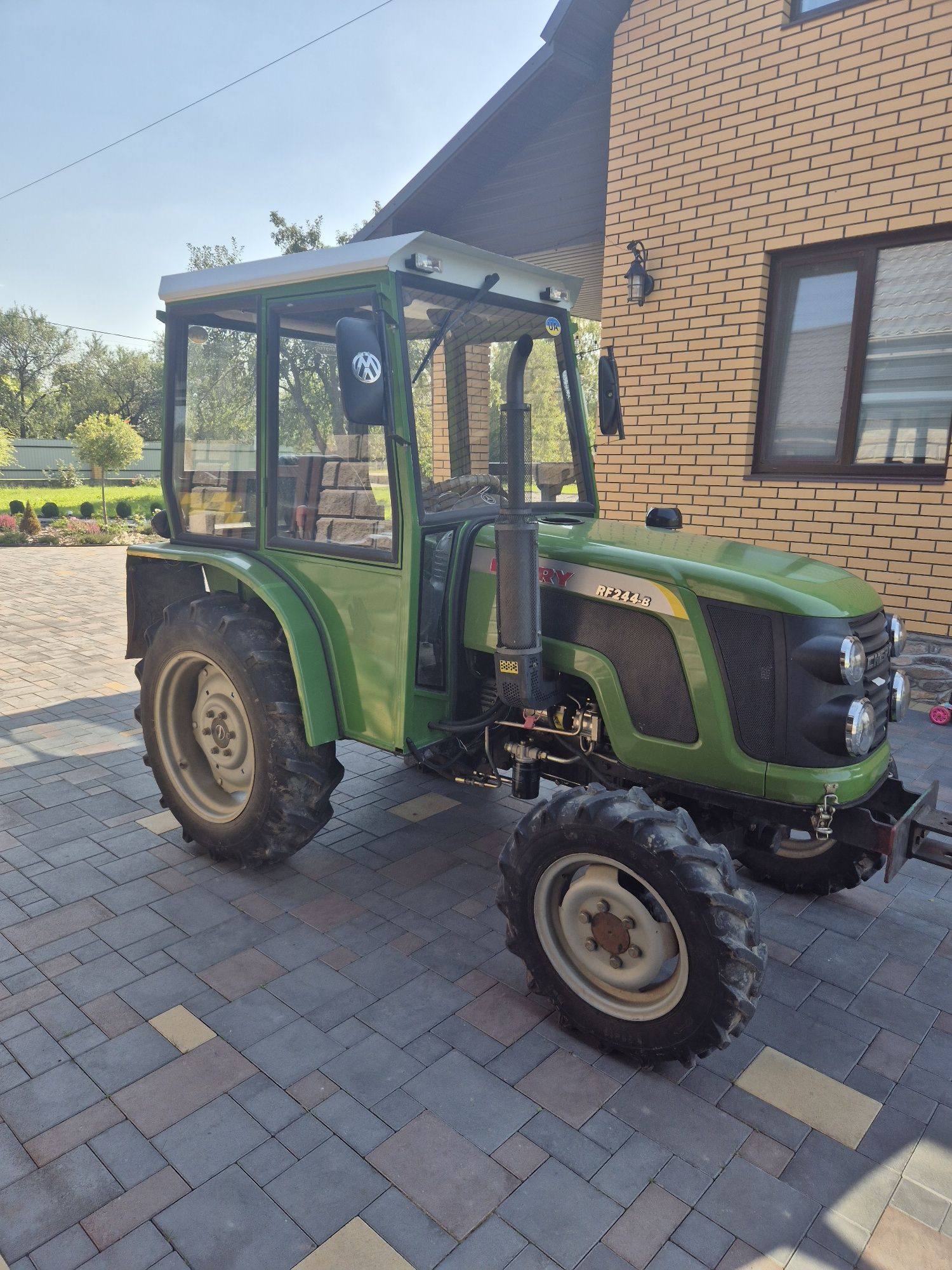 Мінітрактор Chery-RF244-B