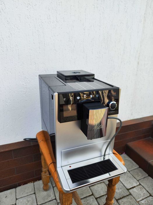 Кавоварка кавомашина Melitta CAFFEO Latte Select F 63 / 0-201
