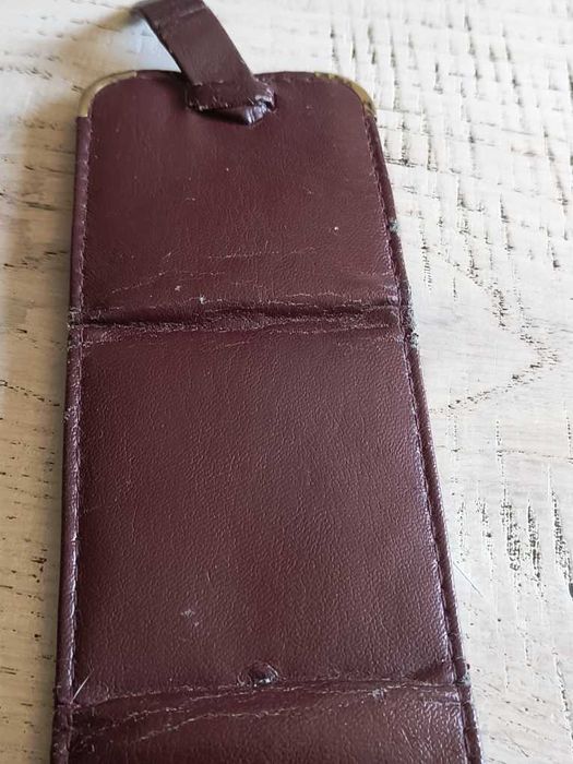 zegarek w portfelu z budzikiem retro