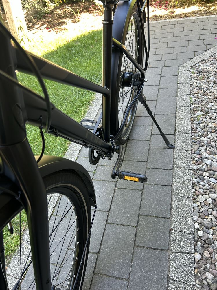 Rower Cube Travel Pasek Gates