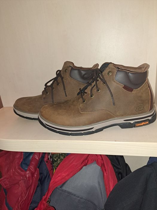 Чоботи skechers 45 р