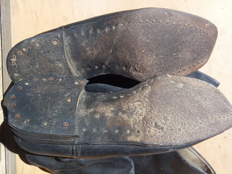 Чоботи чоловічі шкіряні  42 розмір