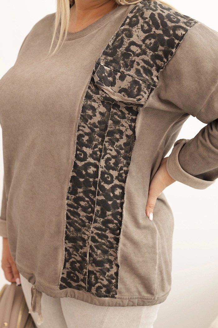 Bluza Plus Size fango z lampasem panterka i troczkiem – oversize